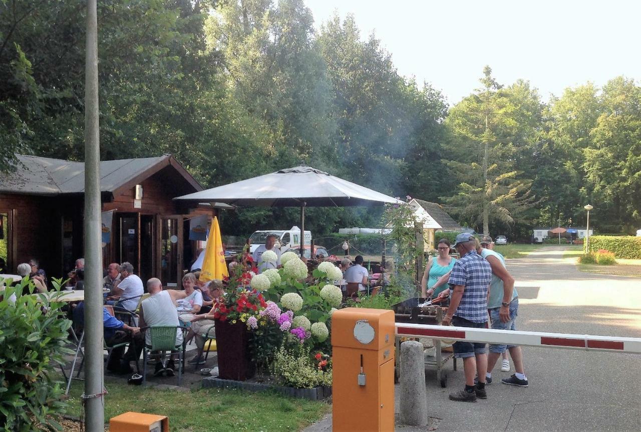 Camping Het Bosbad Hotel Emmeloord Exterior photo